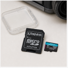 Kingston microSDXC 128GB with SD Adapter