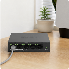 Mercusys MS105GP 5-Port Gigabit PoE+ Desktop Switch