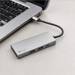 NGS Wonder Dock 4 Pro 4-port USB-C hub